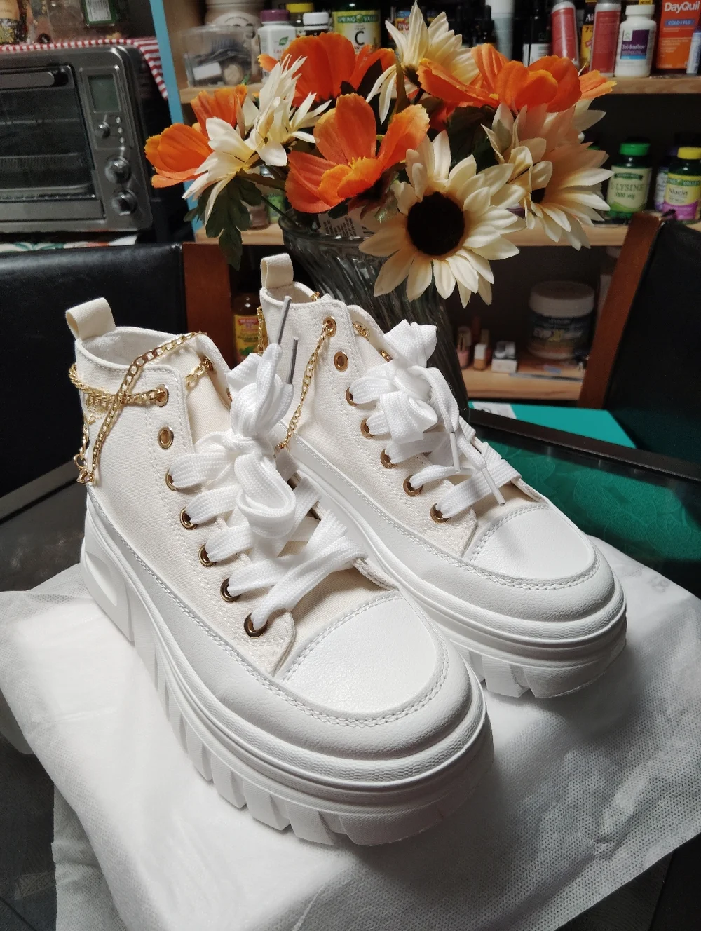 Platform High-Top Sneakers in Cream with Gold Chain Accent - Picture 3 of 8